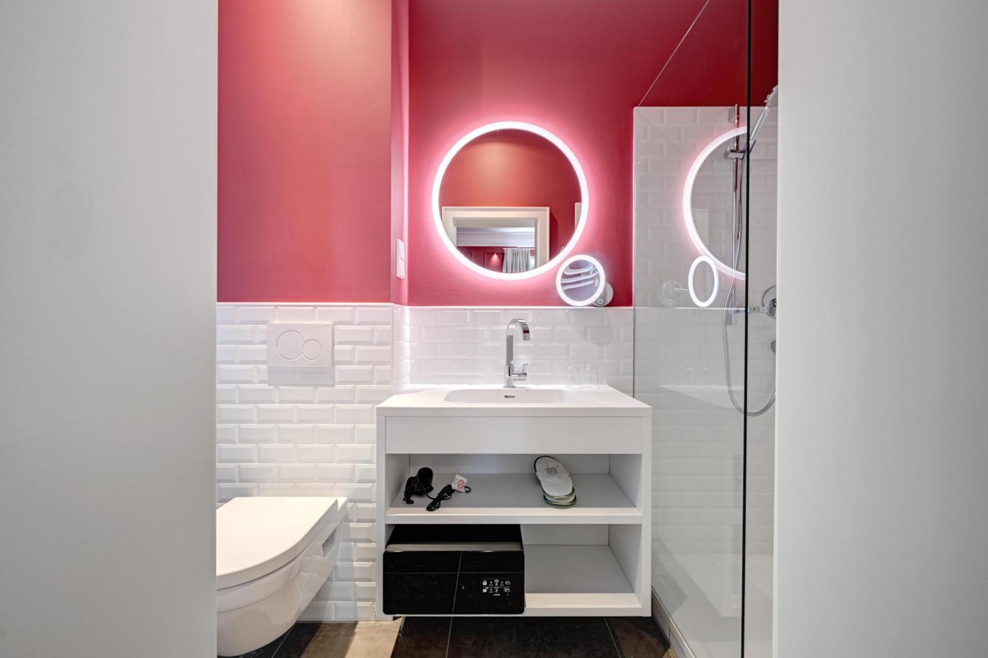 Uhland Hotel 3*
