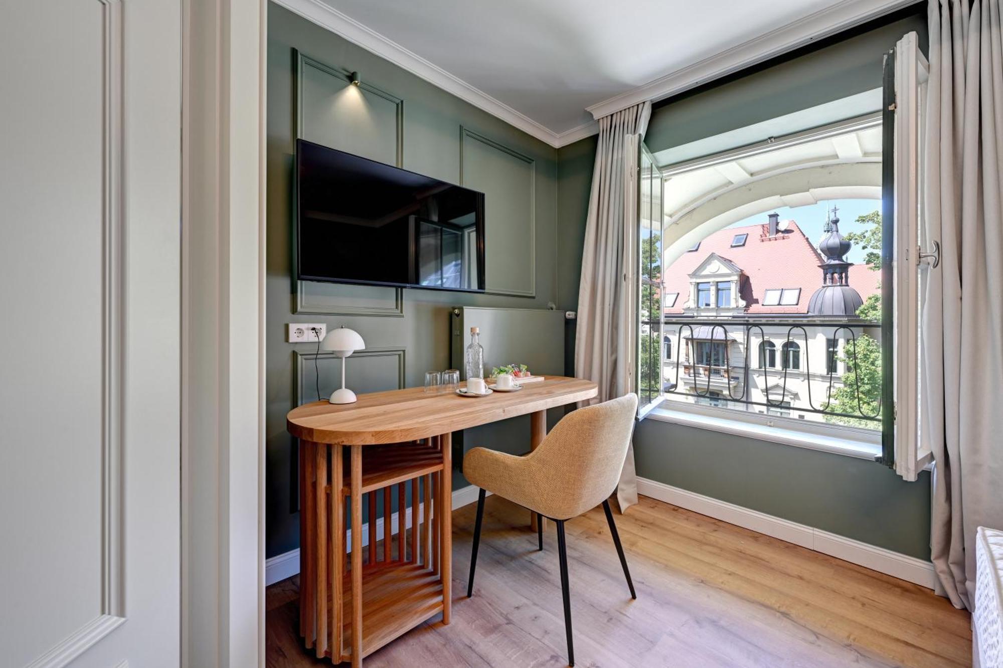 Hotel Uhland 3*